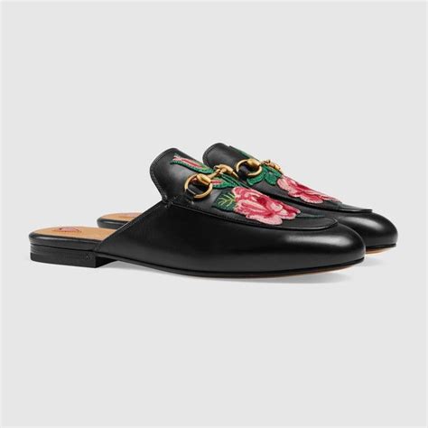 gucci fell schlappen|Luxuriöse Mules & Slippers für Damen .